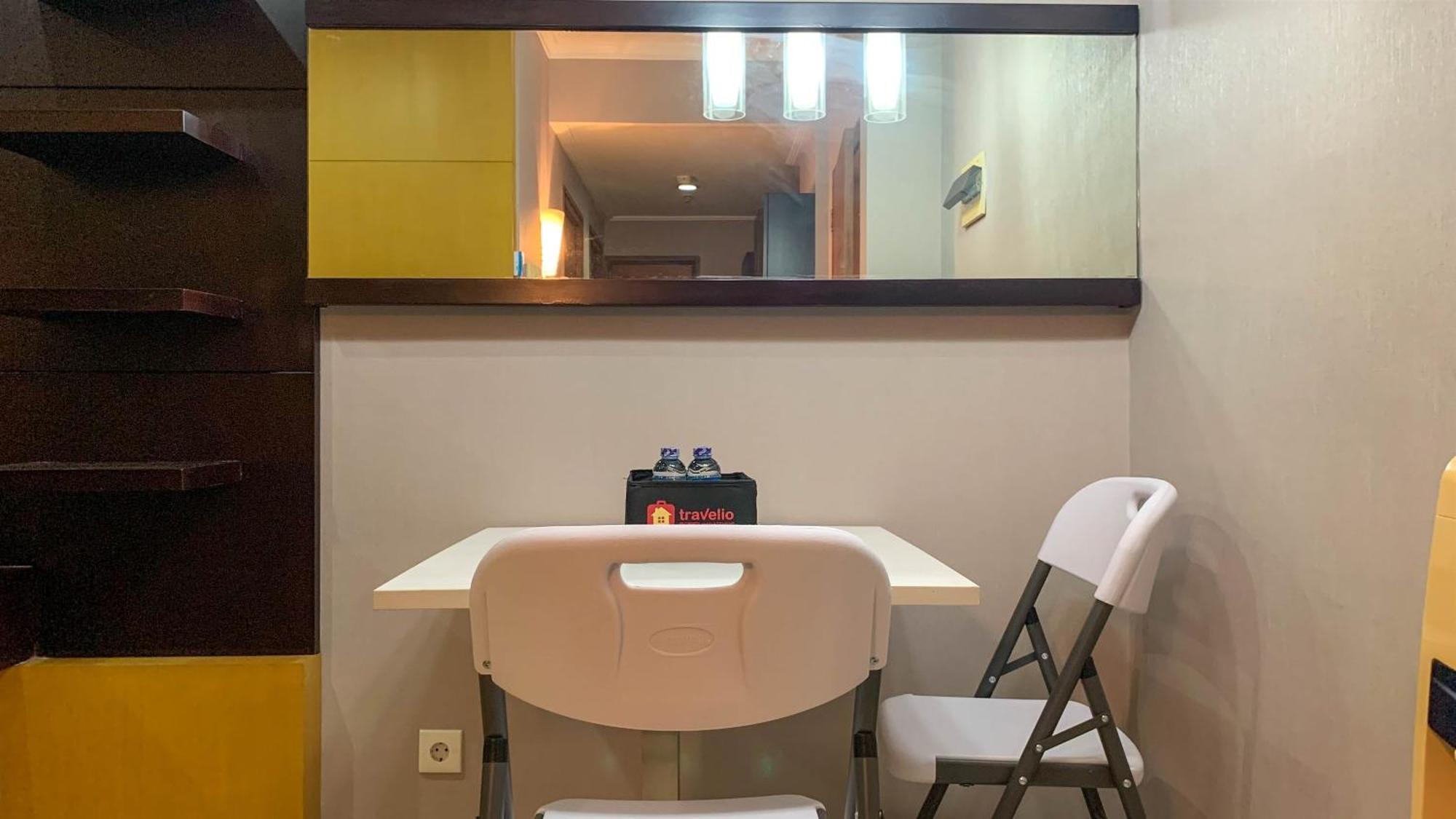 Comfort And Minimalist 2br At Maple Park Sunter By Travelio *